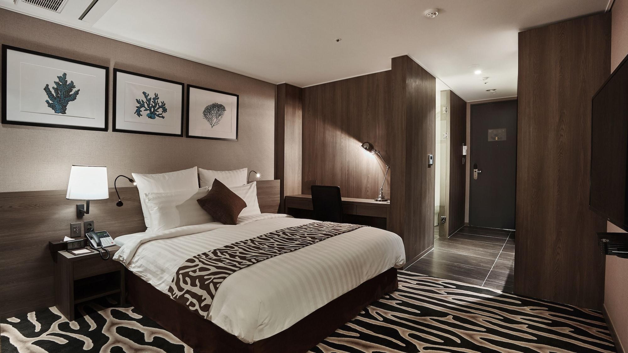Kent Hotel Gwangalli By Kensington Пусан Екстер'єр фото
